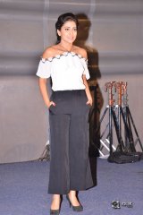 Shriya Saran New Stills